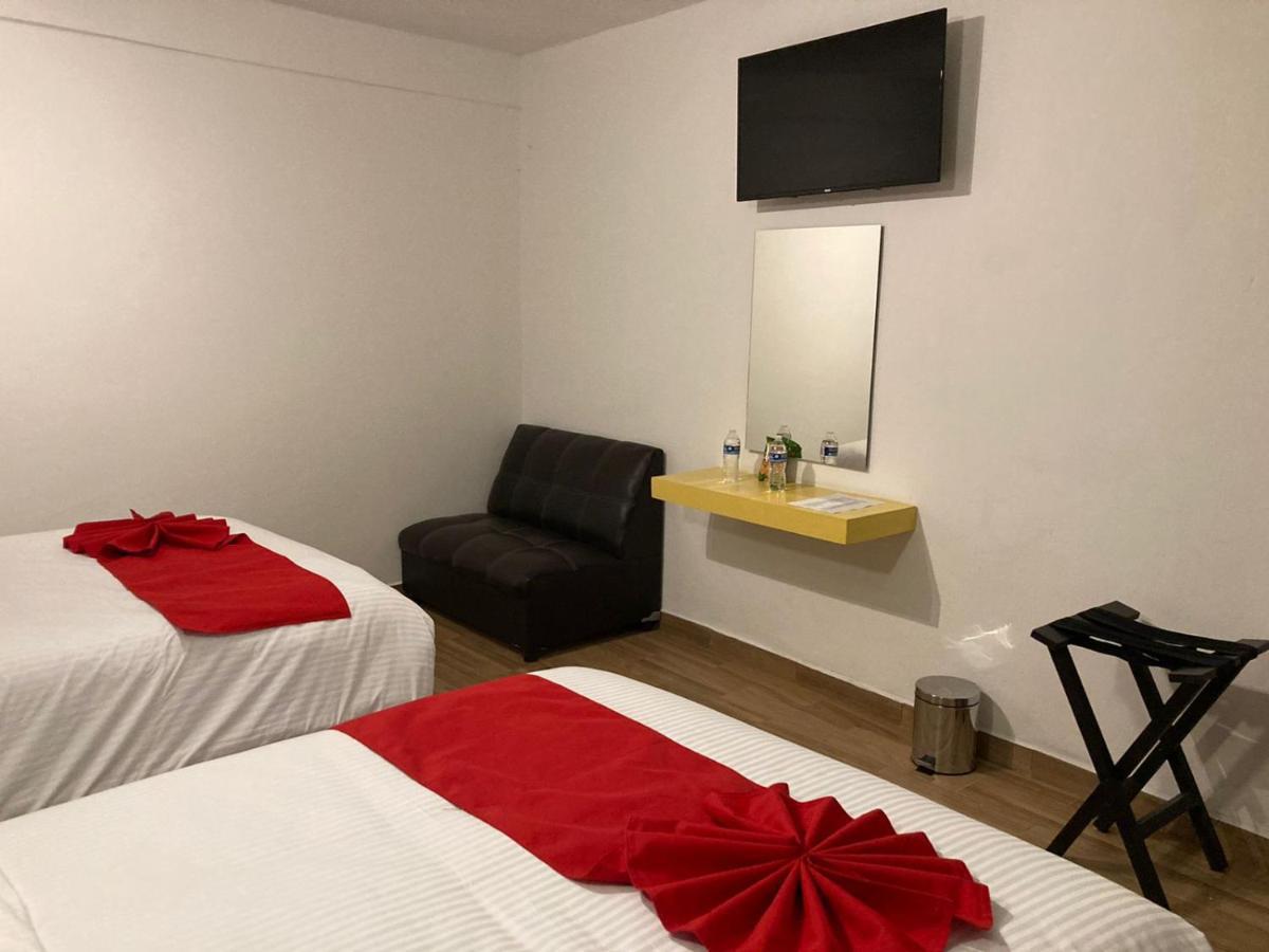 Hotel Terraza Casa Blanca Сан-Кристобаль-де-Ла-Касас Экстерьер фото