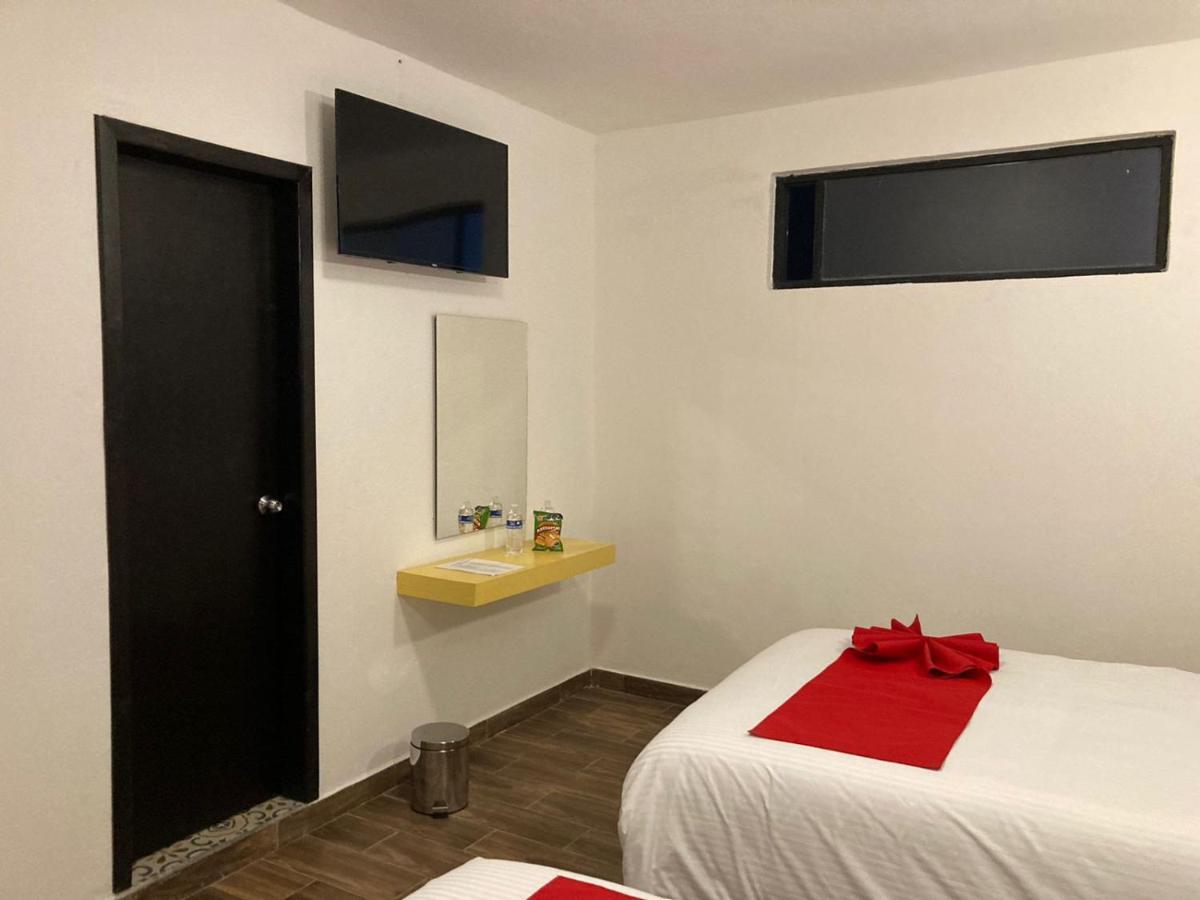 Hotel Terraza Casa Blanca Сан-Кристобаль-де-Ла-Касас Экстерьер фото
