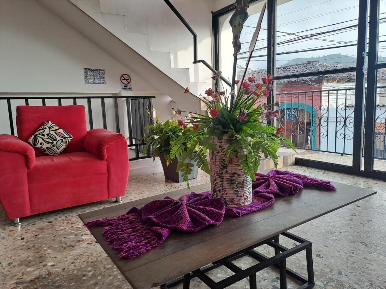 Hotel Terraza Casa Blanca Сан-Кристобаль-де-Ла-Касас Экстерьер фото